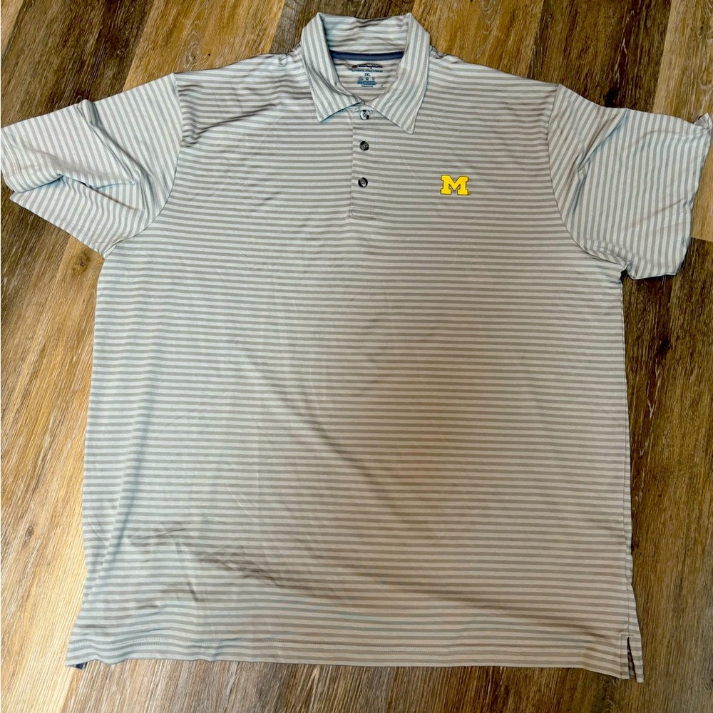 U/M Michigan grey and white short sleeve golf short 2XL